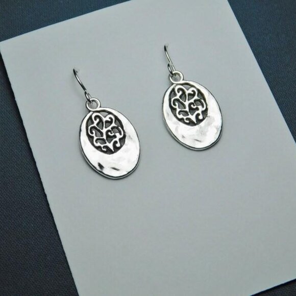 Oval Filigree Earrings - Picture 1 of 4
